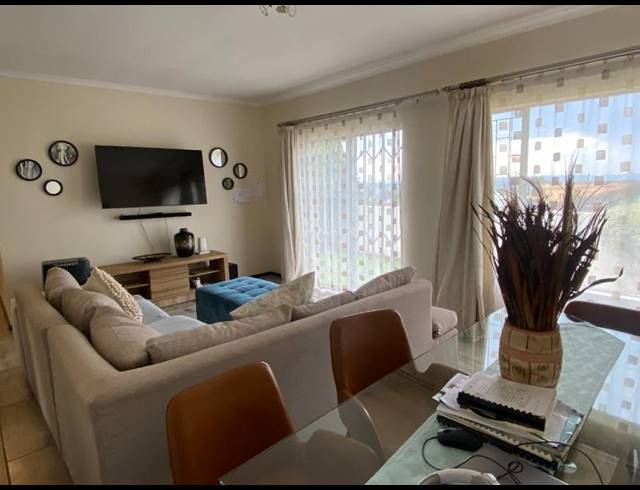 3 BEDROOM TOWNHOUSE FOR SALE IN NORTH RIDING